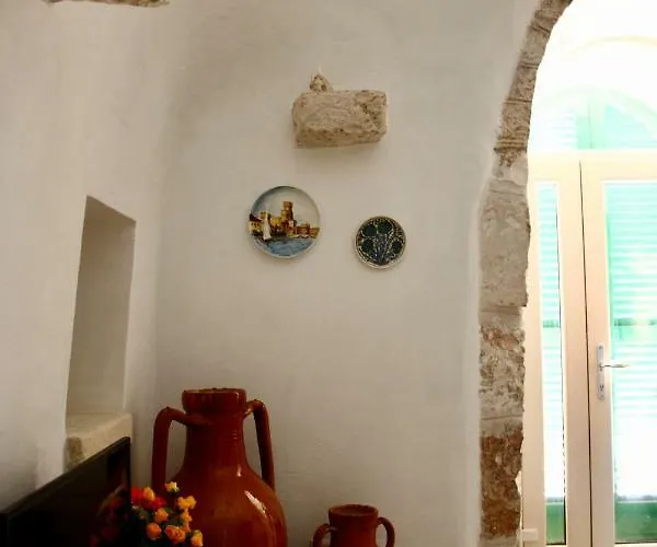 Apartment I Trulli Di Gina Trullo 6 Persone Monopoli